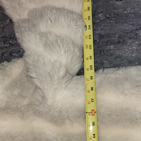 Vintage. Made in USA. Jordache. Faux-fur coat. Women's Large. - Picture 9 of 16